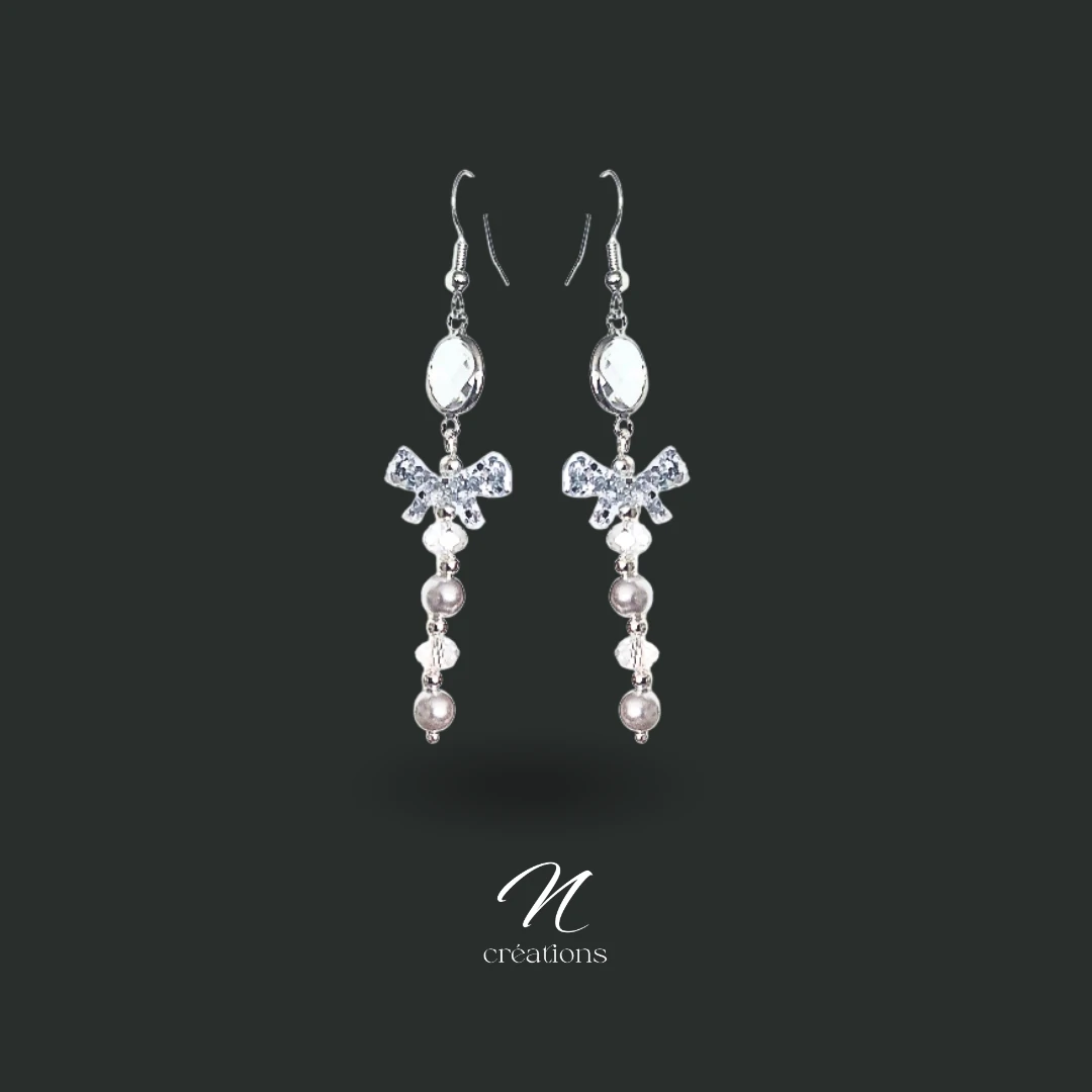 Boucles Argentées Nœuds Papillons