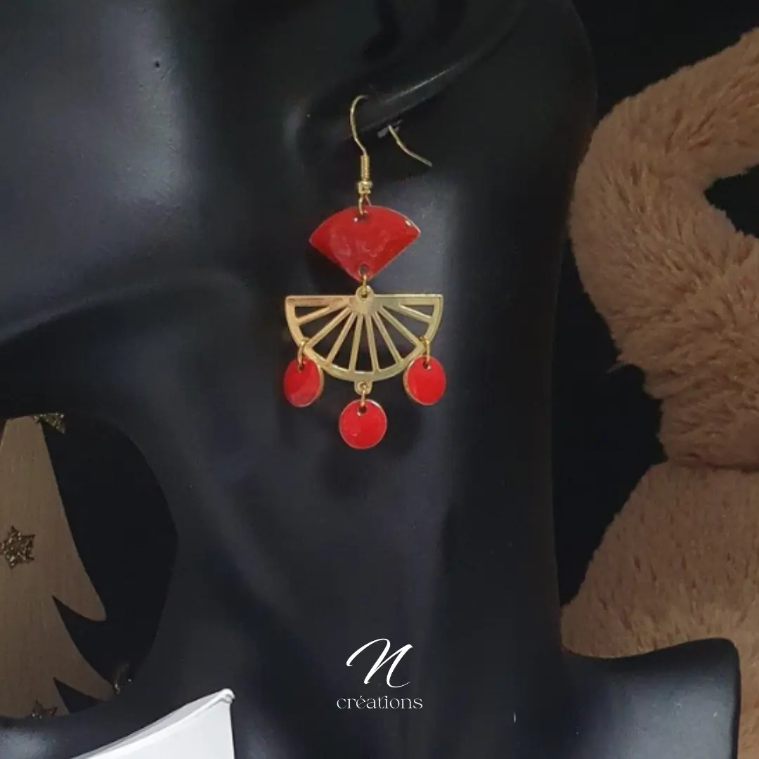 Boucles Éventails Dorés Émail Rouges