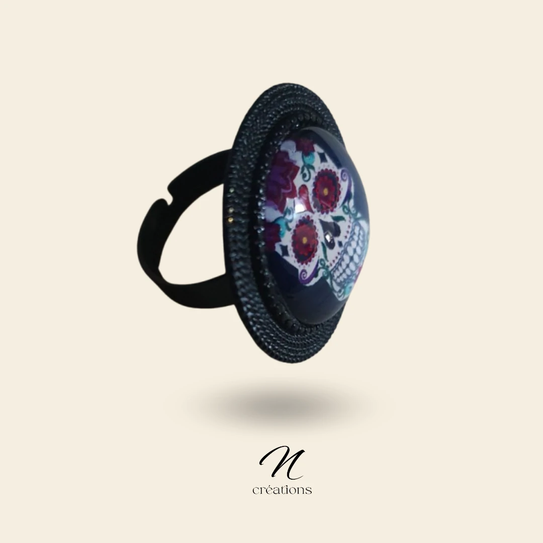 Bague tête de mort ronde noire