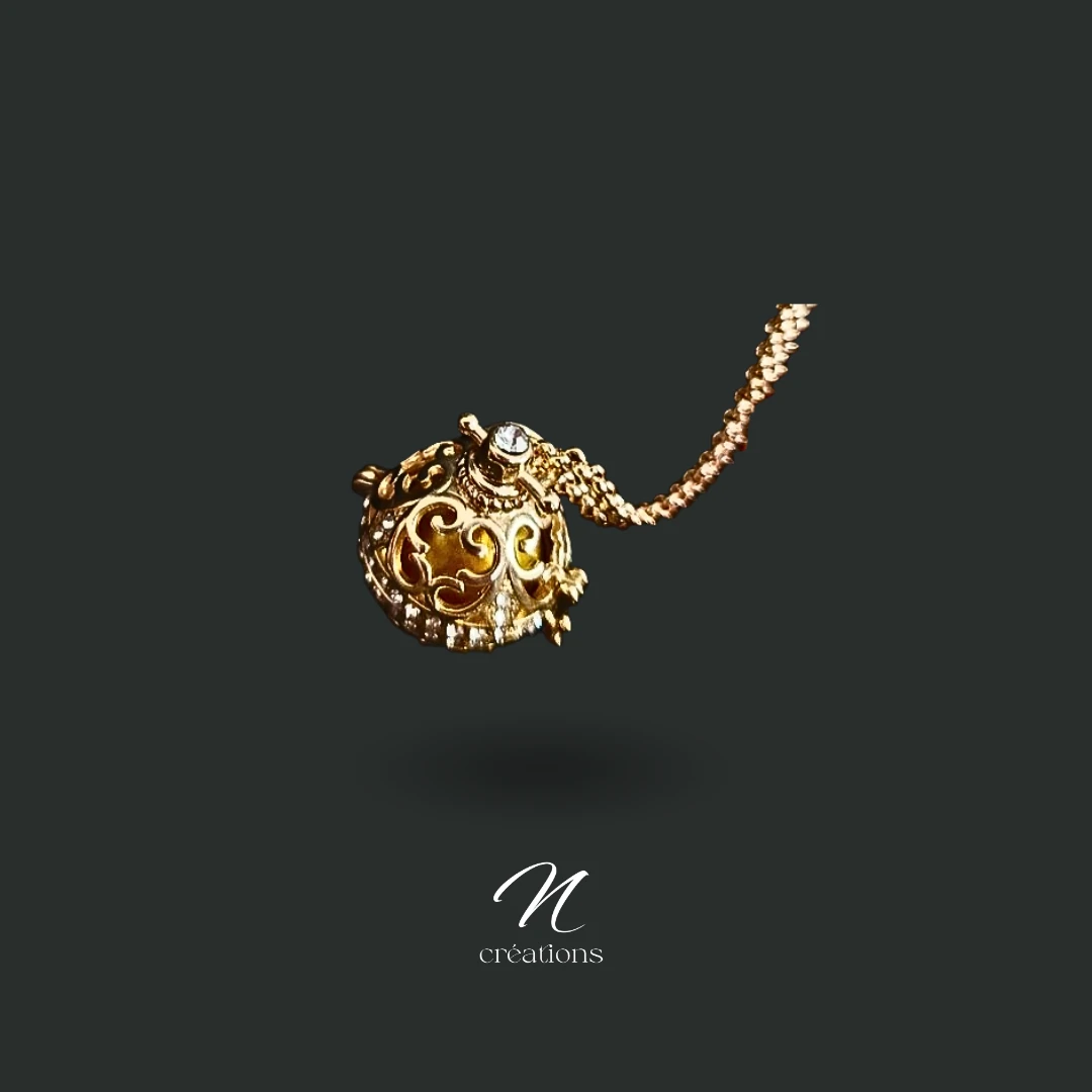 Bola de grossesse artisanal avec cage et strass